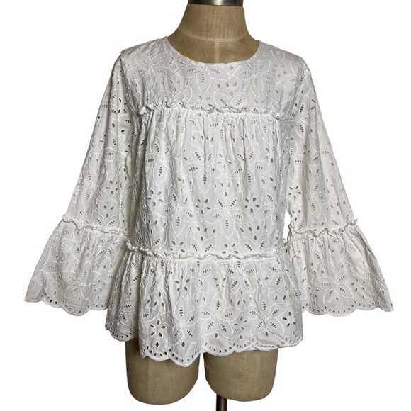 Vineyard Vines Tops - Vineyard Vines White Eyelet Cottagecore Coastal 3/4 Bell Sleeves Scalloped — M